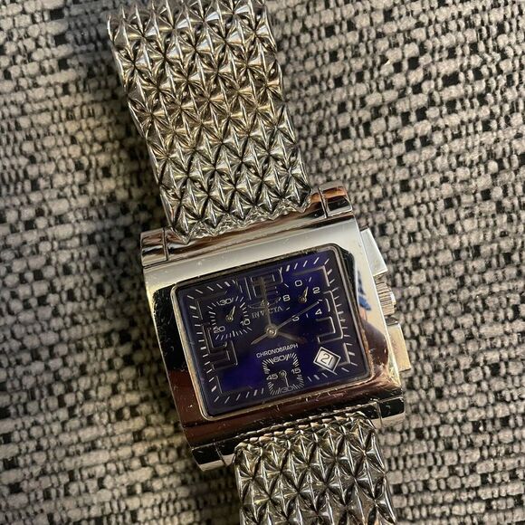 INVICTA CHRONOGRAPH WATCH 9786 - Needs Battery